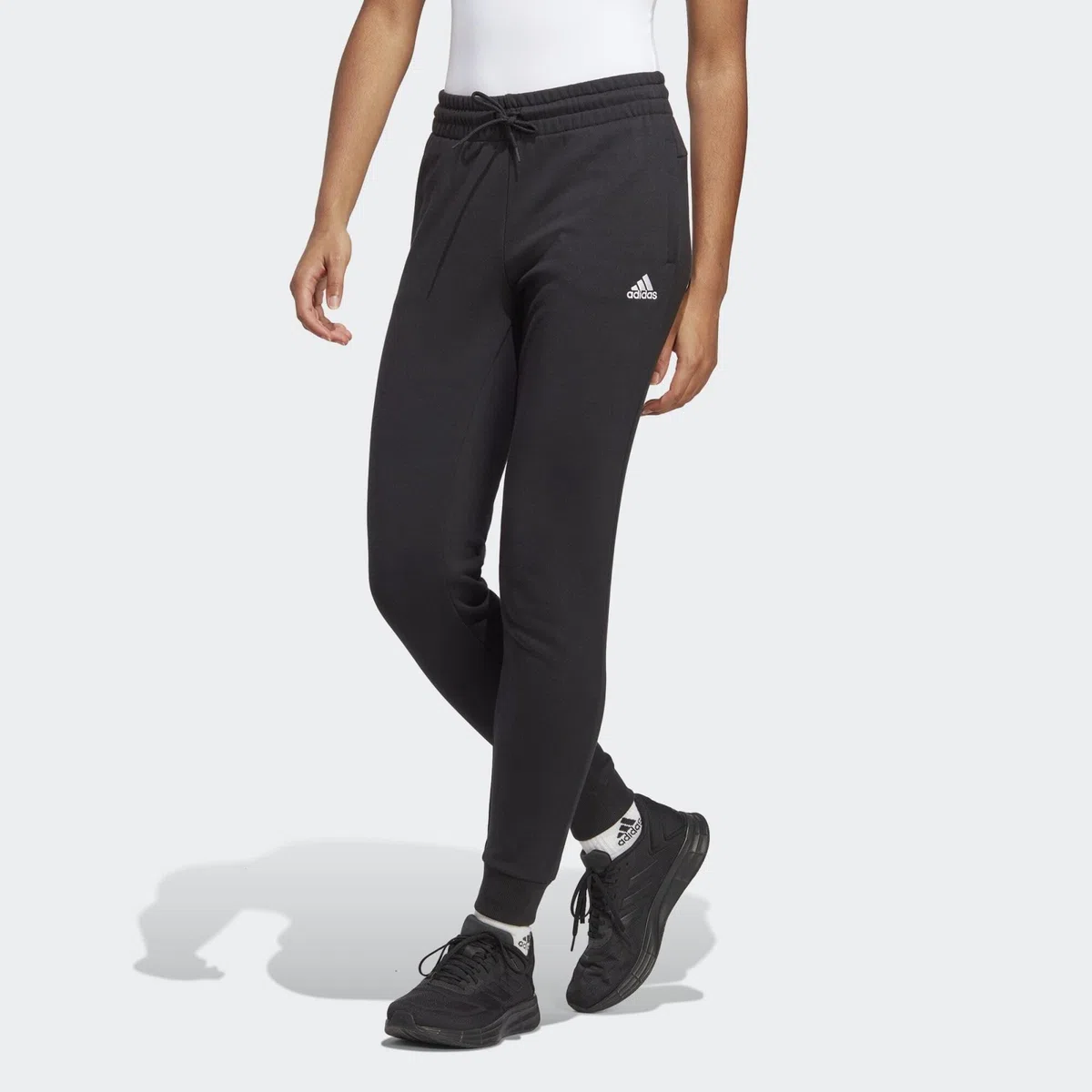 Adidas Mujer Essentials Linear French Terry Cuffed Pants