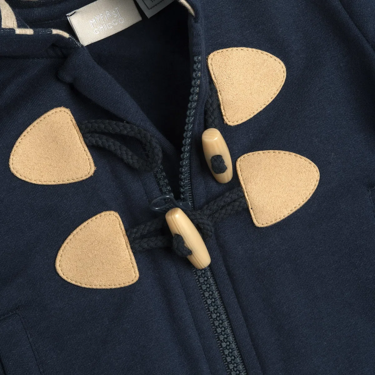 Chicco, Zapatilla Niña con Cómodo Cierre y Cordones Elásticos, Zapatos de Deporte Cómodos, Flexibles y Transpirables, Ideales para Primavera, Otoño e Invierno, Zapatos Niña, Designed in Italy