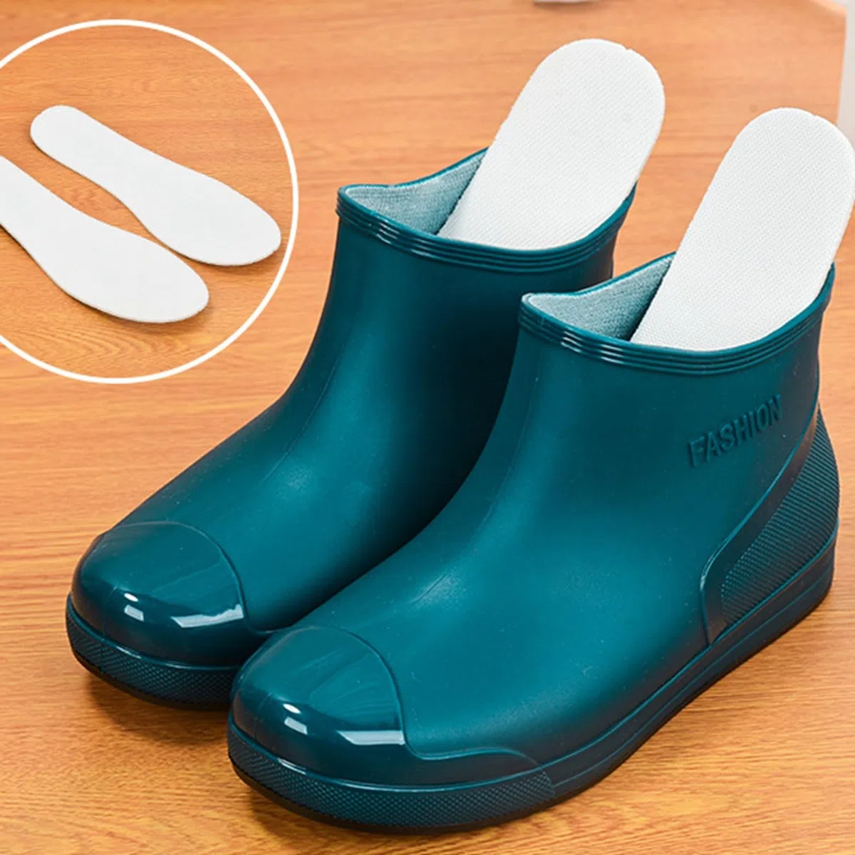 Generisch Zapatos de caminar para mujer, impermeables, de corte bajo, tubo corto, zapatos acuáticos de plástico con suela antideslizante, forro polar cálido, zapatos extraíbles, botines lacados