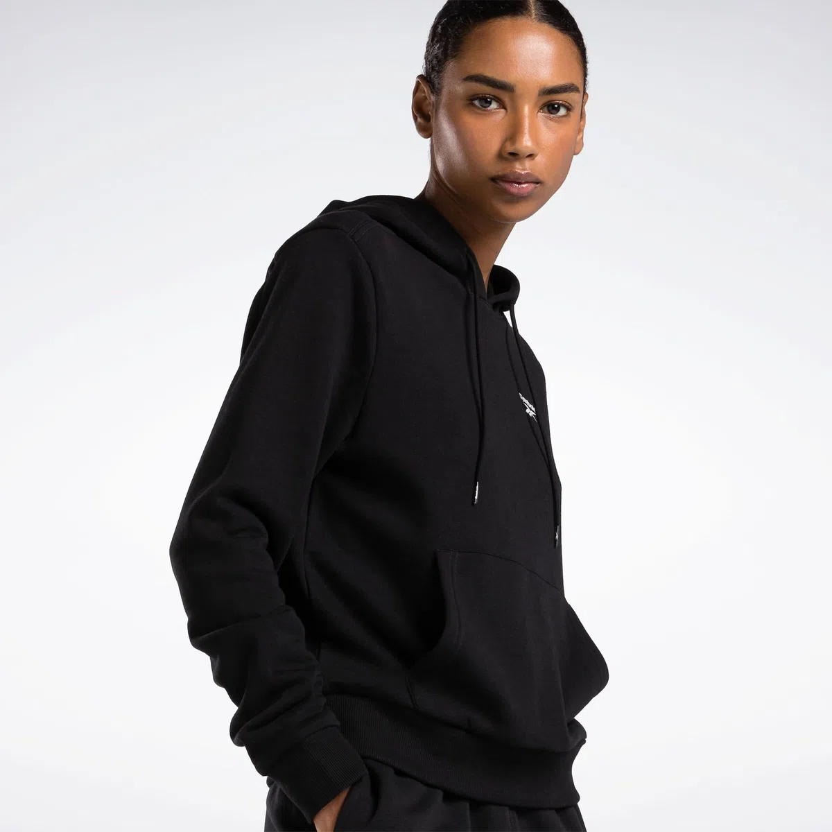 Reebok ID Small Logo Suéter para Mujer