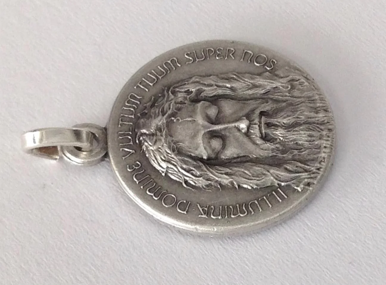 I G J Medalla de Santa Cara de Cristo de Plata Maciza 925