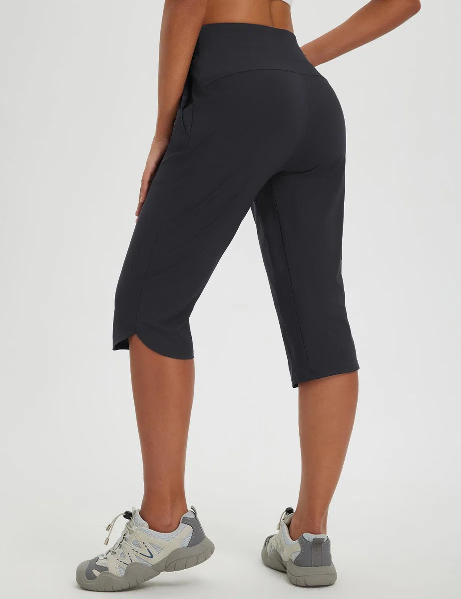 baleaf Pantalones cortos para mujer, estilo capri, de secado rápido, ligeros, con bolsillos con cremallera, para exteriores
