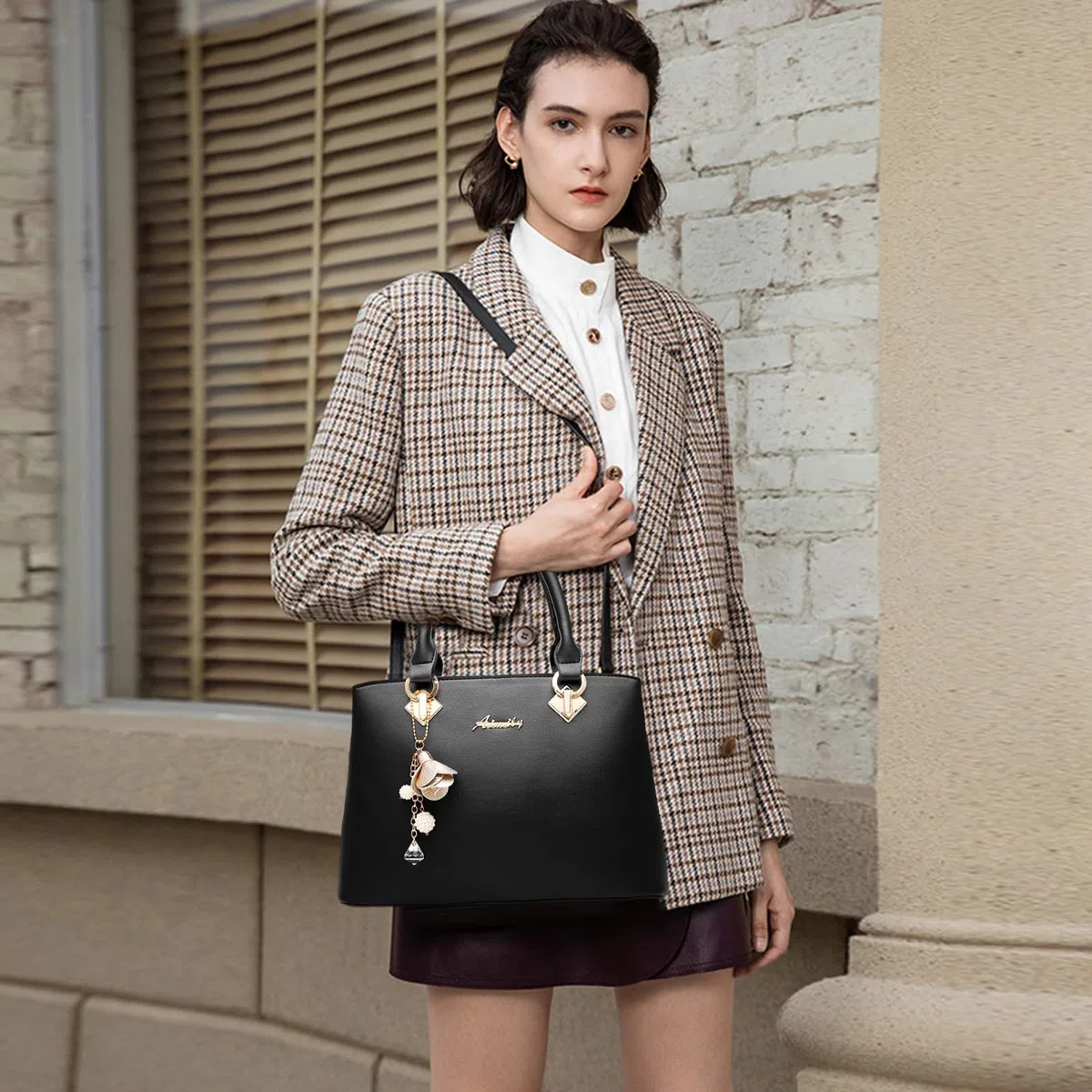 NICOLE & DORIS Bolsos de Mano Mujer Elegante Bolsos Sencillos para Mujer Bolso Bandolera Cuero PU Bolsos de Hombro Casual Bolso de Uso Diario con Colgante Negro 1