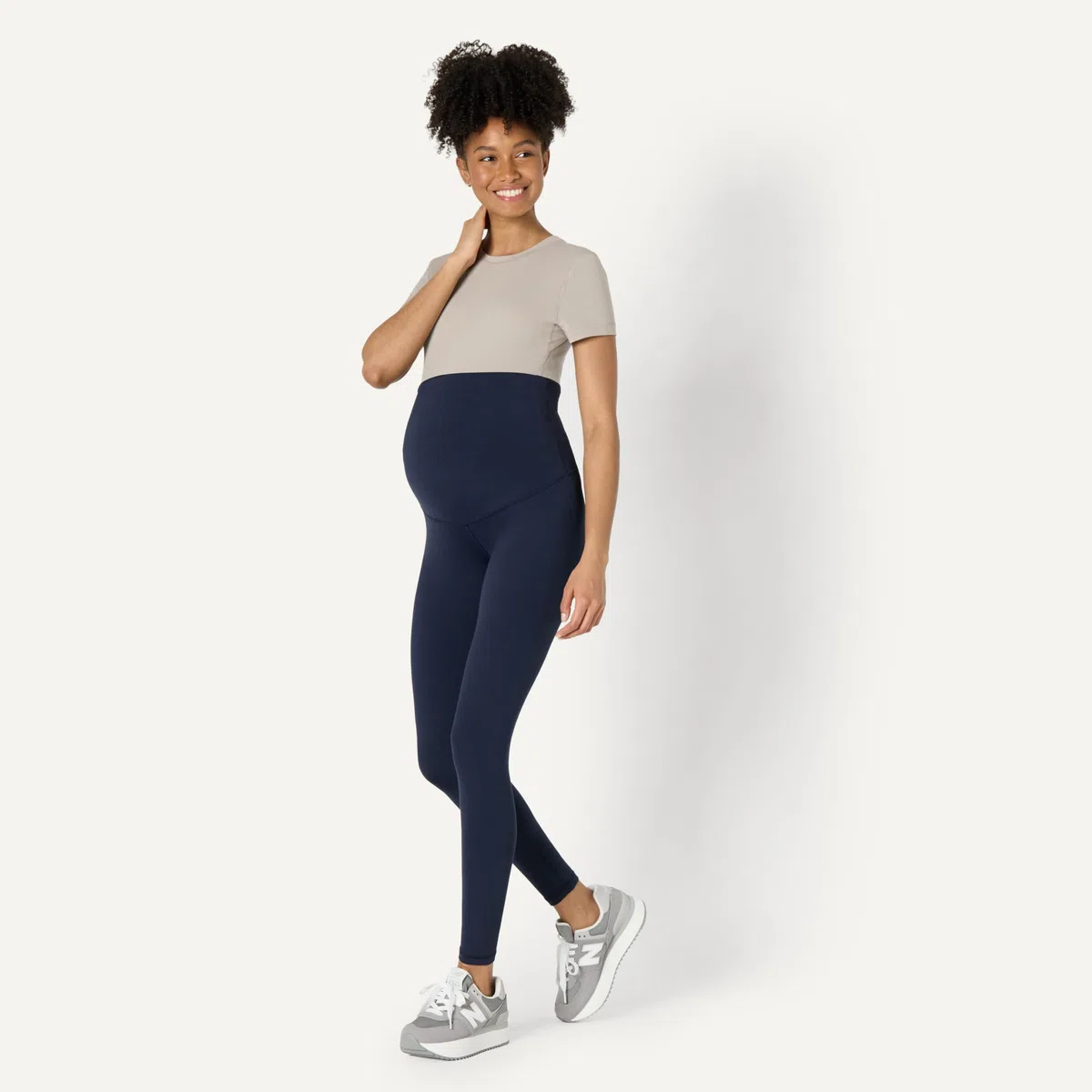 Amazon Essentials Mujer Mallas Deportivas FormFlex, Suaves y Largas, para Maternidad, sobre el Vientre, para Yoga, Entrenamiento y Embarazo