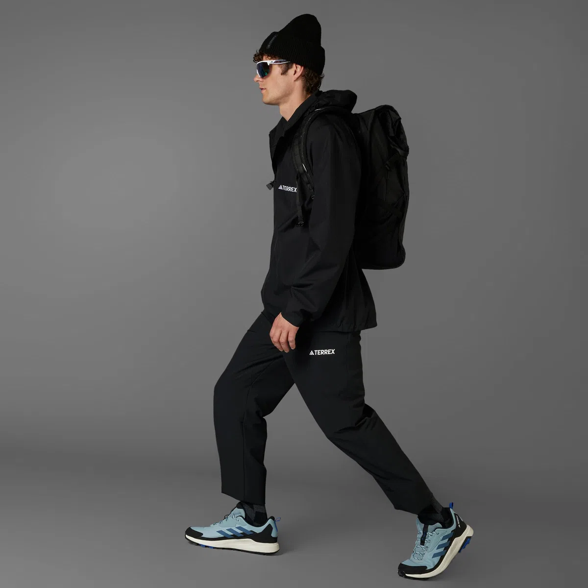 adidas Men's Chubasquero Multi Essentials 2L
