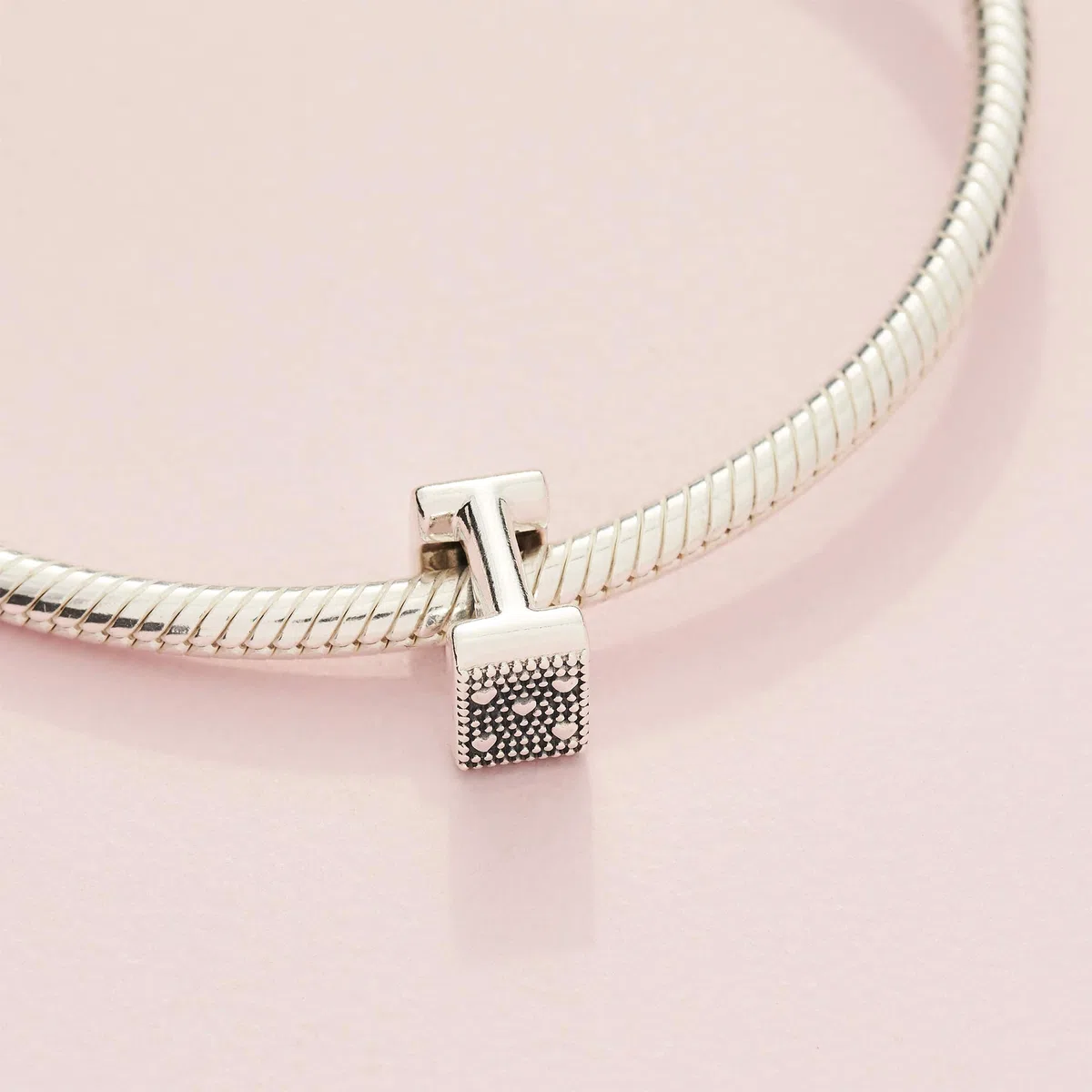 Pandora Buchstabe I Alphabet -Charm 797463 Colgante