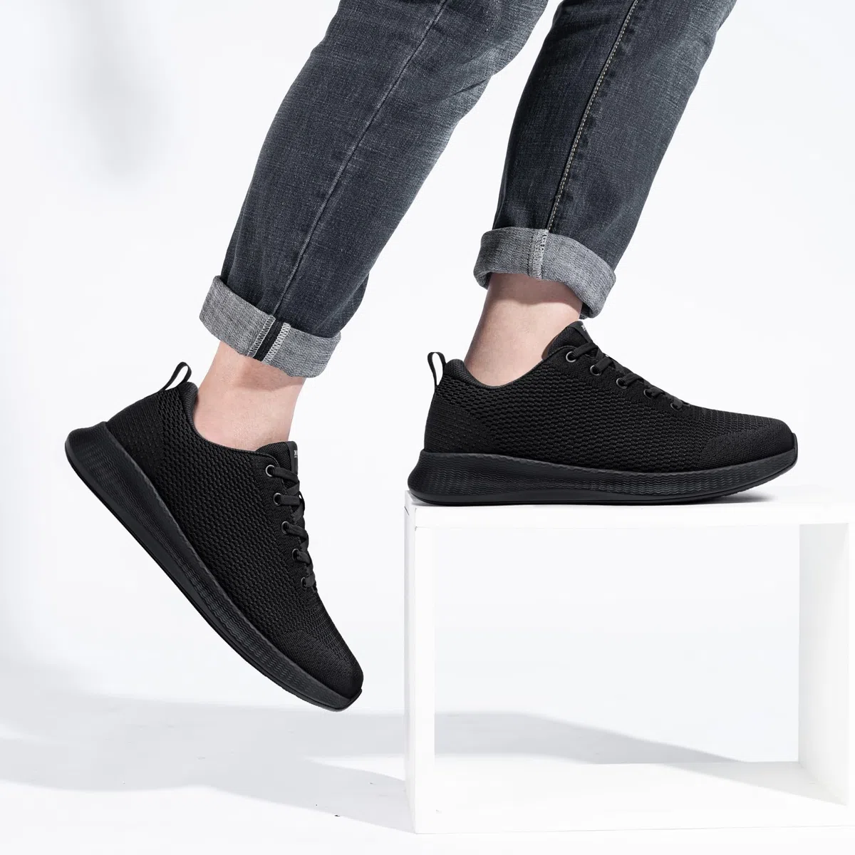 LARNMERN Zapatos de Cocina Impermeables Zapatillas Running Hombre Zapatillas de Cocina Antideslizante Hombre Hosteleria Casual Sneakers Sin Puntera,Negro 41 EU