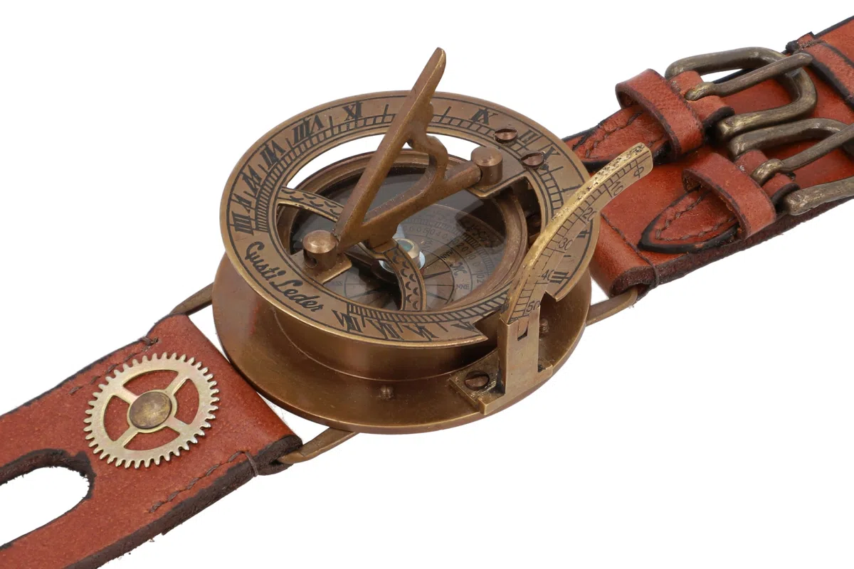 Medieval Replicas Reloj de Sol Brazalete Cuero Studio Dennis Steampunk Pulsera de Cuero de Búfalo Manilla Accesorio Moda Retro Unisex 2A22-24-10