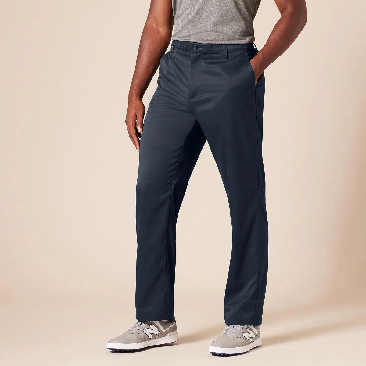 Amazon Essentials Hombre Pantalón de Golf Elástico de Ajuste Clásico
