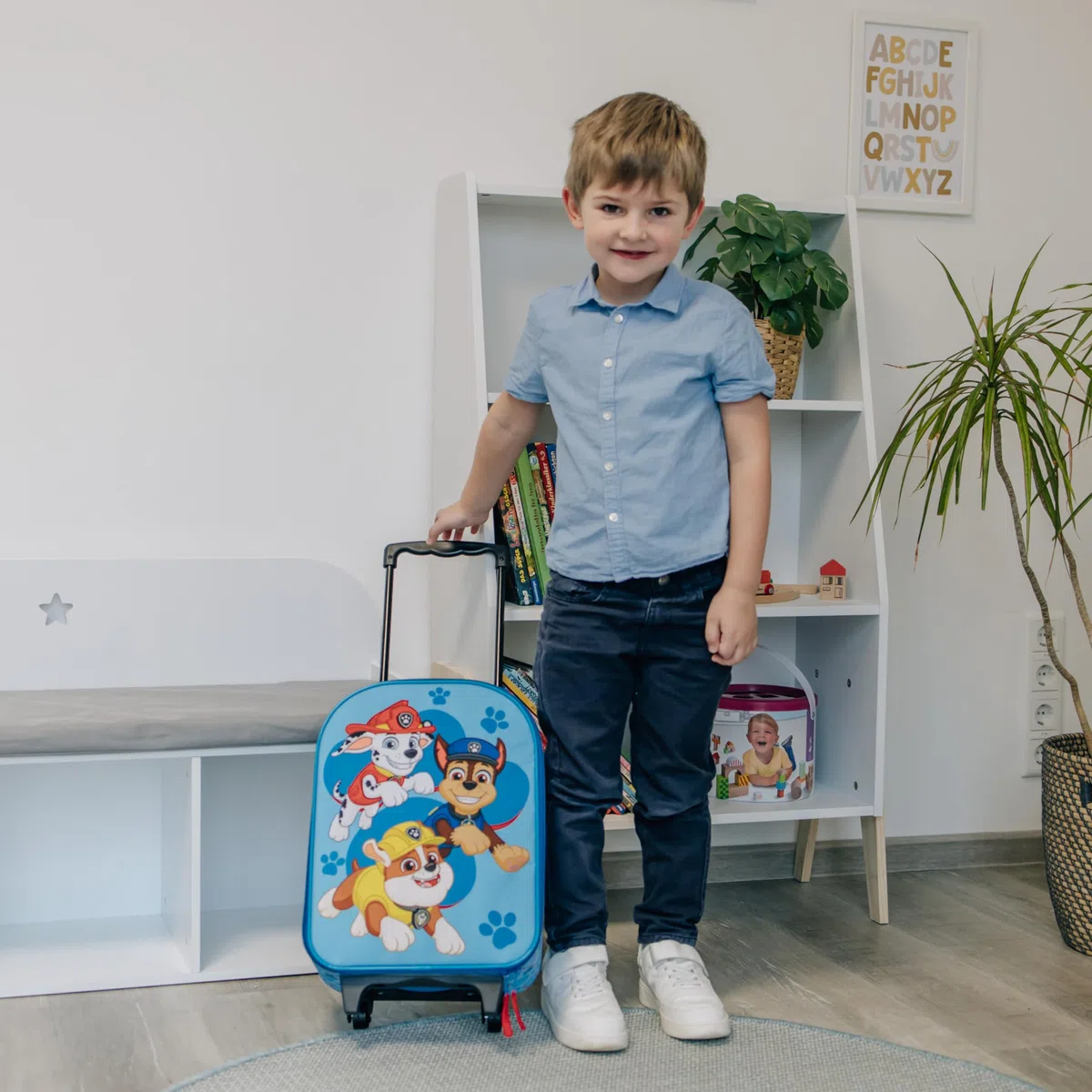 Undercover - Trolley Infantil - Espacioso Compartimento Principal - Ideal compañero de Viaje - mástil telescópico Ajustable y Fijo
