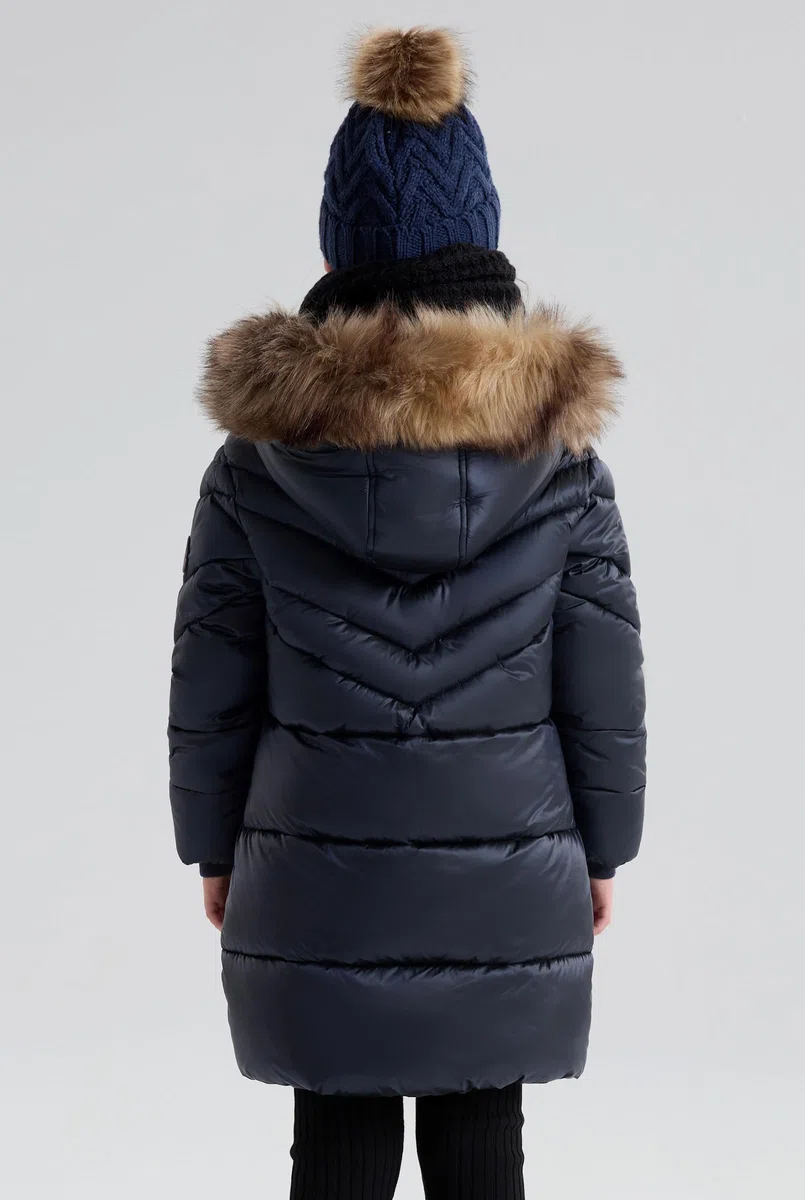 SOLOCOTE Abrigo de invierno acolchado para niñas con capucha de piel sintética, forrado de sherpa, parka resistente al agua y de gran peso