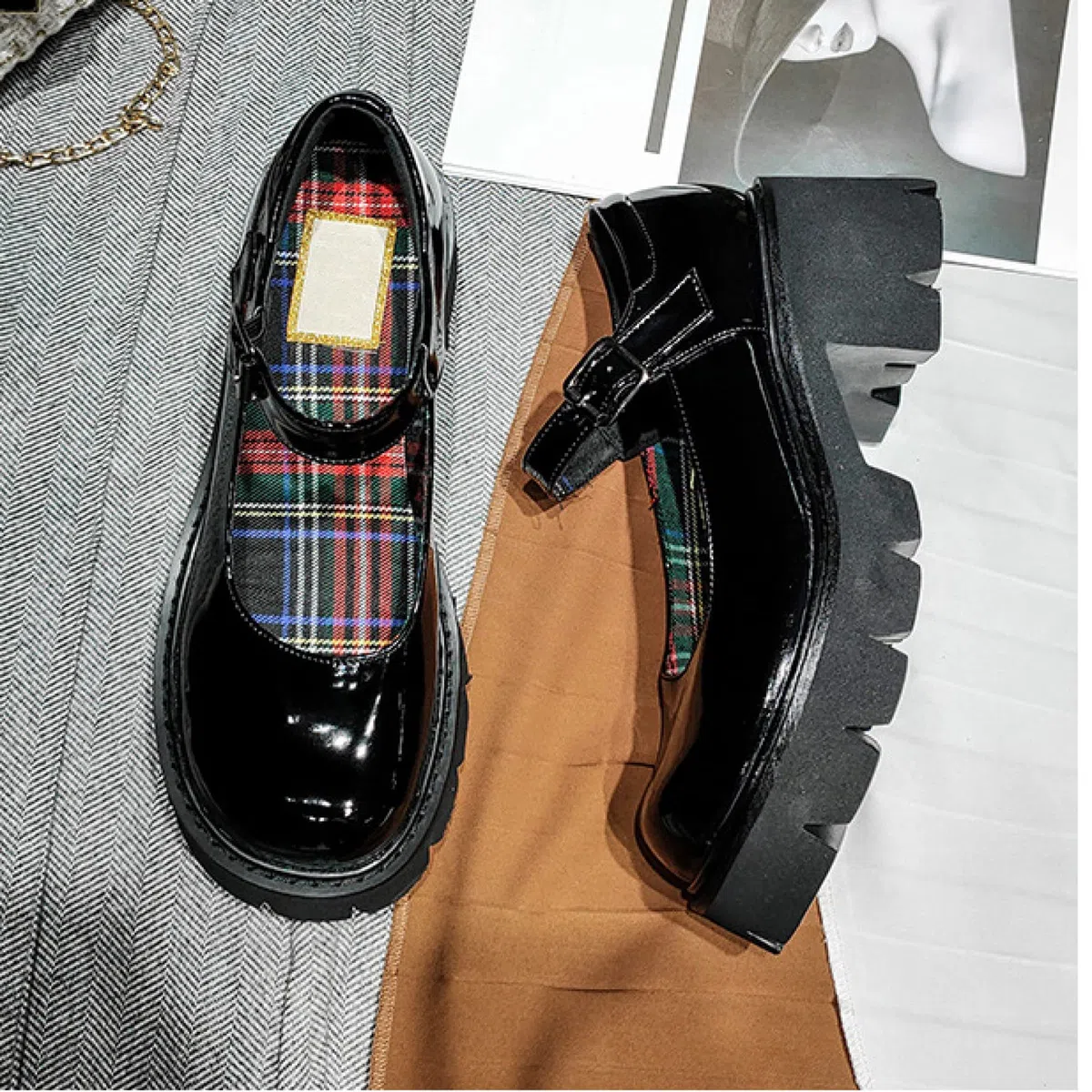 Plataforma Gruesa de Mujer Zapatos Mary Jane Correa de Hebilla Retro Pisos de Punta Redonda Zapatos de Boca Baja Japonesa Dulce Princesa Lolita Dulce