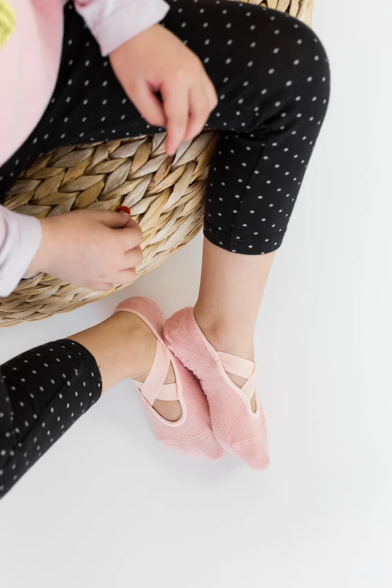 Melankoli Calcetines antideslizantes para niñas de 6 a 8 años, para pilates, yoga, baile, ballet, etc