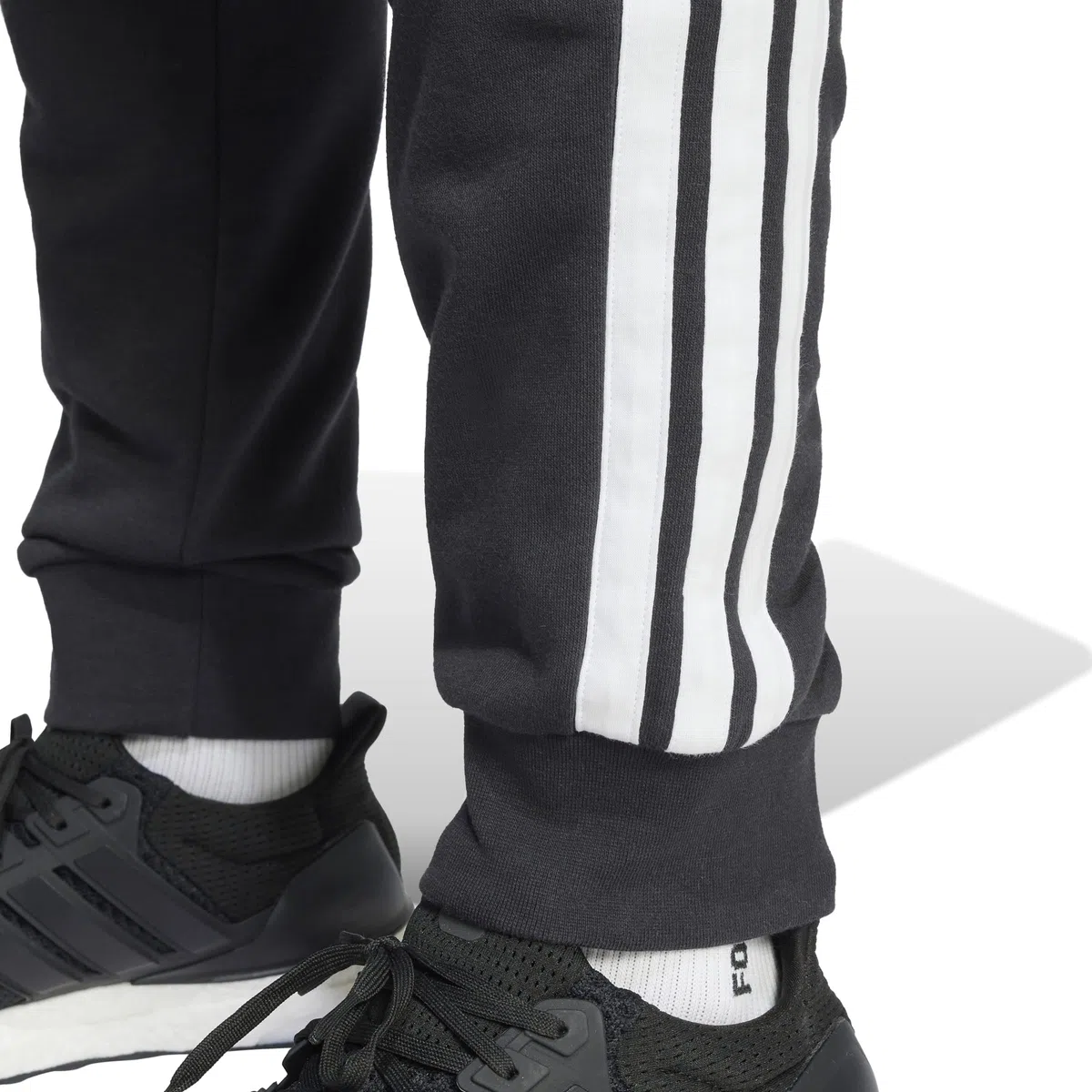 adidas Hombre Essential Three Stripes French Terry Pant
