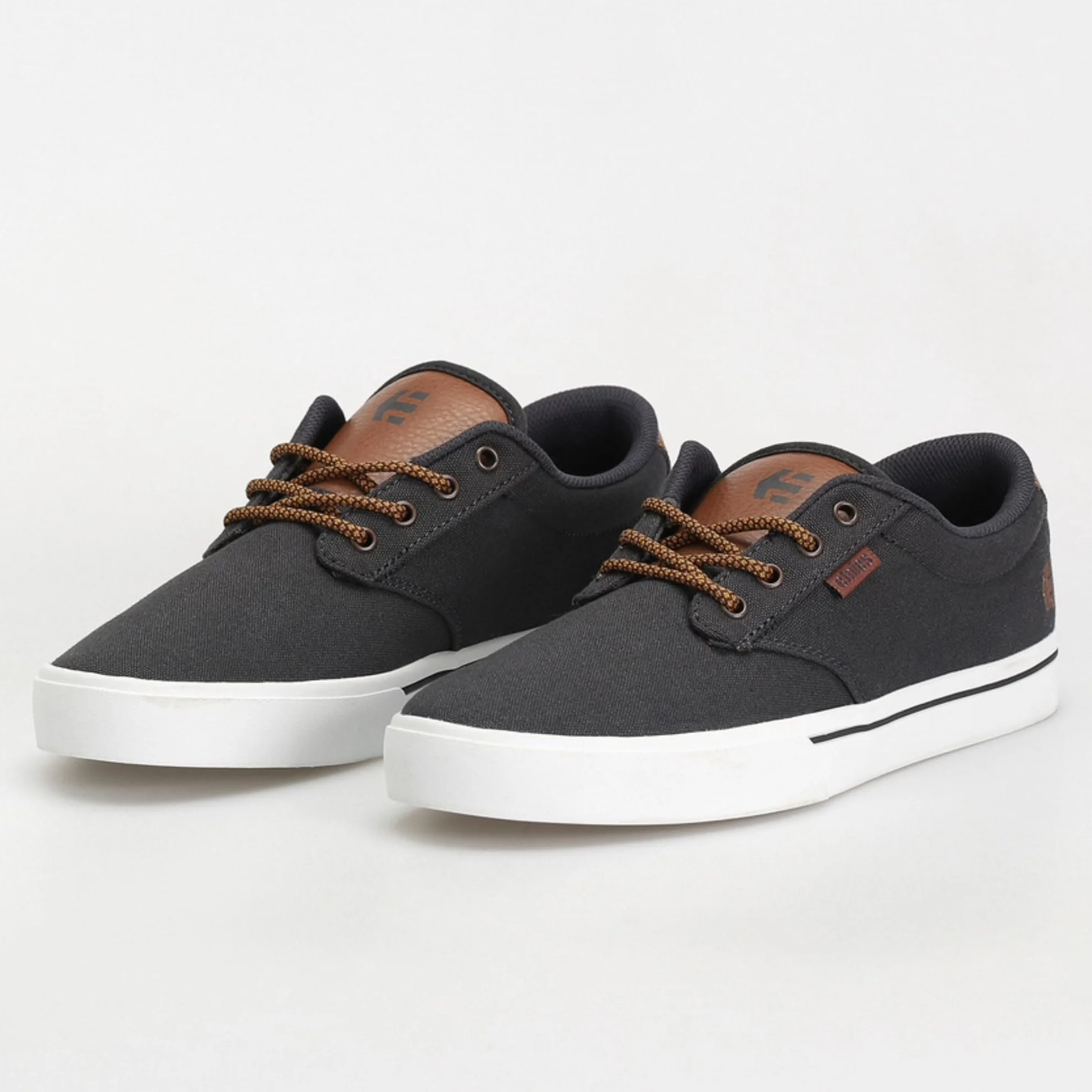 Etnies Jameson 2 Eco, Zapatillas de Skateboard para Hombre, gris, 47