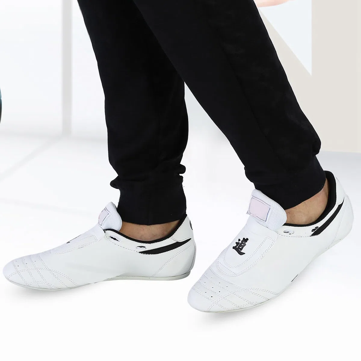 Zapatos de Taekwondo, Boxeo, Kung Fu, Tai Chi, innovadores, Ligeros, Transpirables, Suela de Goma Antideslizante, Zapatos de Entrenamiento de Artes Marciales para Hombres, Mujeres
